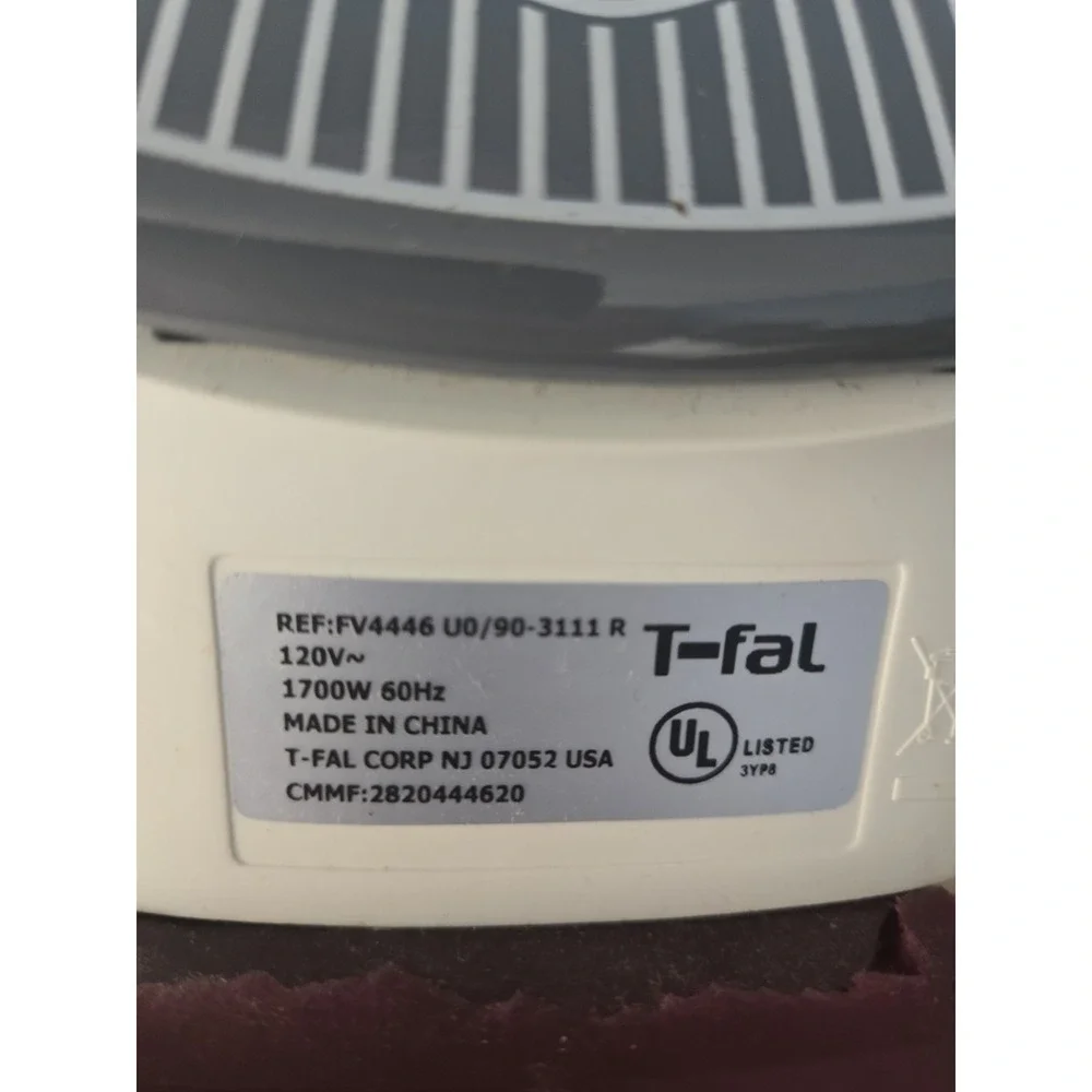T-Fal 1700W Ultra glide FV4446 Steam Iron Easy cord‎ 3-way Auto Shut-Off